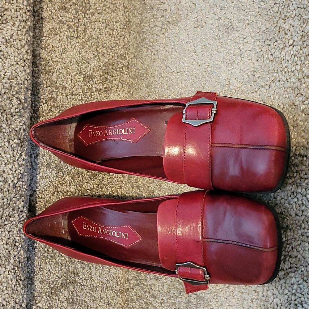 Women's shoes